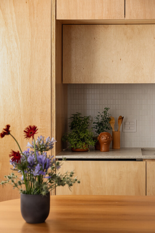 Caju Apartment / CODA Arquitetura Caju Apartment / CODA Arquitetura - Interior Photography, Kitchen, Wood, Countertop