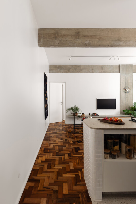 Caju Apartment / CODA Arquitetura Caju Apartment / CODA Arquitetura - Interior Photography, Wood