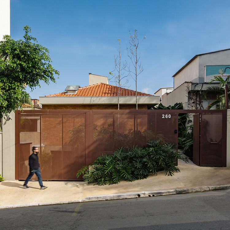 Mooca House / André Guerra Arquitetos - Exterior Photography, Concrete