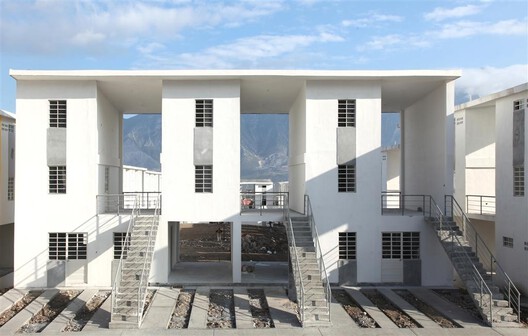 Alejandro Aravena and Smiljan Radić Receive Chile's 2026 National Architecture Prize Alejandro Aravena and Smiljan Radić Receive Chile's 2026 National Architecture Prize - Image 4 of 7