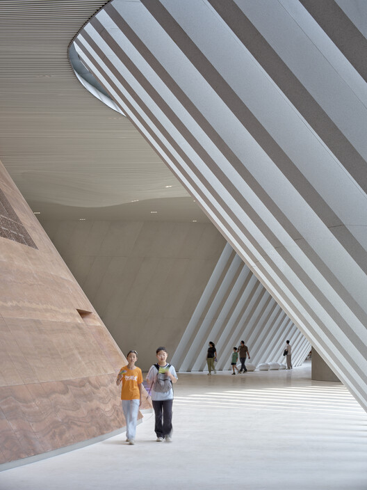 Shenzhen Natural History Museum Designed by 3XN, B+H Architects, and Zhubo Opens in China - Image 6 of 8