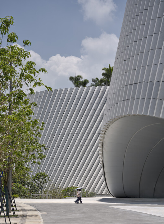 Shenzhen Natural History Museum Designed by 3XN, B+H Architects, and Zhubo Opens in China - Image 5 of 8