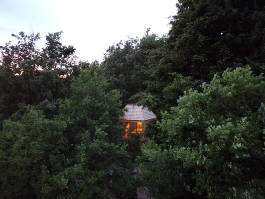 TreeBOX Cabin / Studio Officina82 - Image 2 of 28