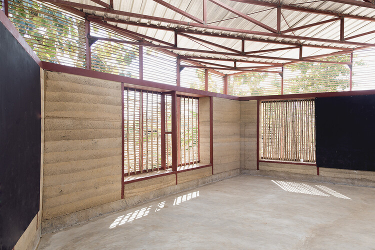 Schools at the Border: How Architecture Supports Learning in Conditions of Displacement - Image 9 of 13