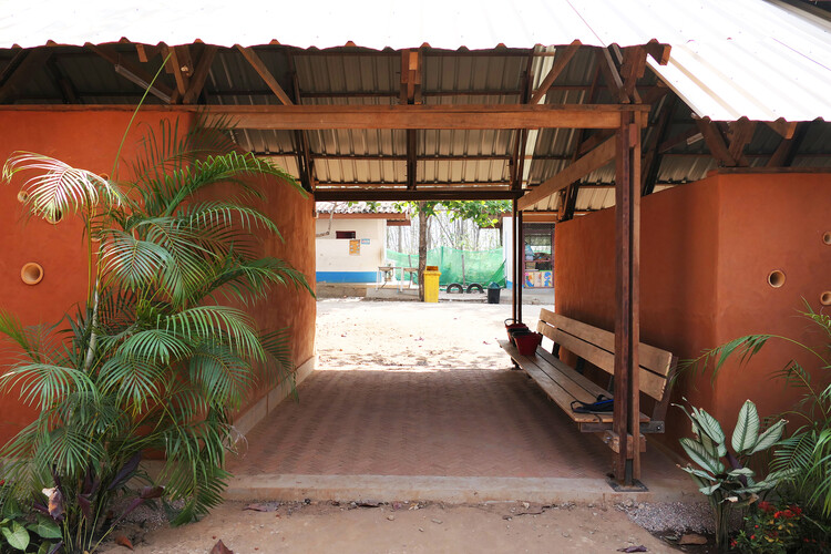 Schools at the Border: How Architecture Supports Learning in Conditions of Displacement - Image 7 of 13