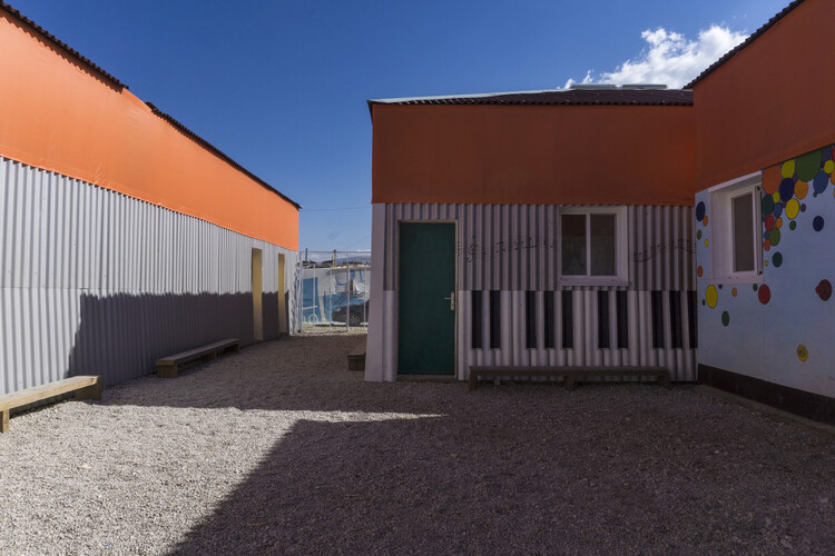 Schools at the Border: How Architecture Supports Learning in Conditions of Displacement - Image 12 of 13