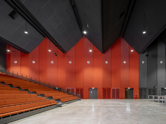 Cultural Center La Tuilerie in Limoux / Ferrier Marchetti Studio Cultural Center La Tuilerie in Limoux / Ferrier Marchetti Studio - Image 24 of 42