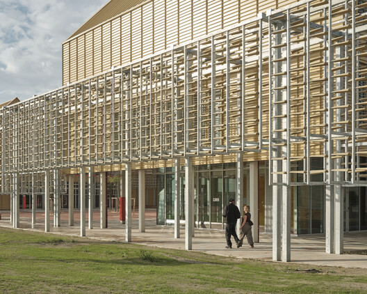 Cultural Center La Tuilerie in Limoux / Ferrier Marchetti Studio Cultural Center La Tuilerie in Limoux / Ferrier Marchetti Studio - Exterior Photography, Glass, Concrete