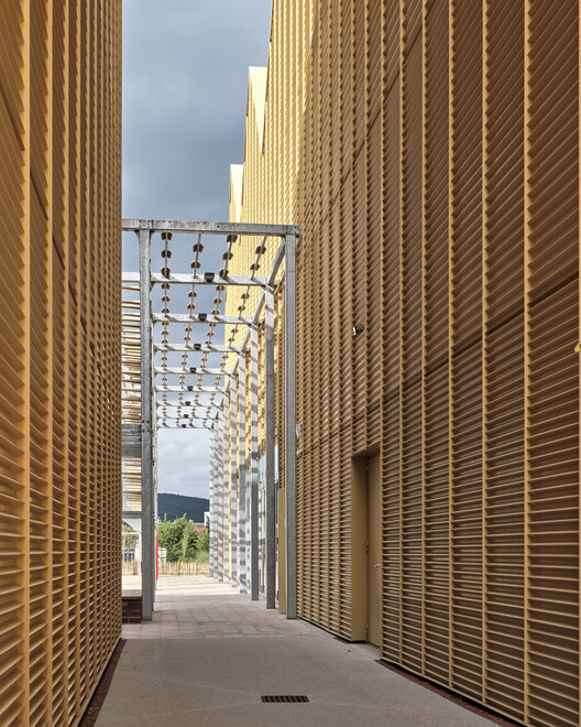Cultural Center La Tuilerie in Limoux / Ferrier Marchetti Studio Cultural Center La Tuilerie in Limoux / Ferrier Marchetti Studio - Interior Photography