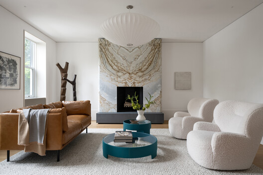 Snider House / Giannone Petricone Associates Inc. Architects Snider House / Giannone Petricone Associates Inc. Architects - Interior Photography, Living Room, Sofa, Lighting, Chair