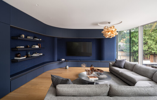 Snider House / Giannone Petricone Associates Inc. Architects Snider House / Giannone Petricone Associates Inc. Architects - Interior Photography, Living Room, Wood, Sofa, Shelving, Lighting