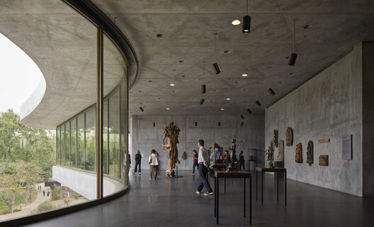“Building a Swiss Watch Out of Concrete”: Clark Construction on LACMA’s David Geffen Galleries “Building a Swiss Watch Out of Concrete”: Clark Construction on LACMA’s David Geffen Galleries - Image 22 of 27