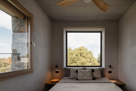 Treelithon - A countryside retreat / Not a Number Architects Treelithon - A countryside retreat / Not a Number Architects - Interior Photography, Bedroom