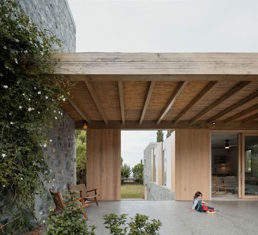 Treelithon - A countryside retreat / Not a Number Architects Treelithon - A countryside retreat / Not a Number Architects - Image 4 of 33