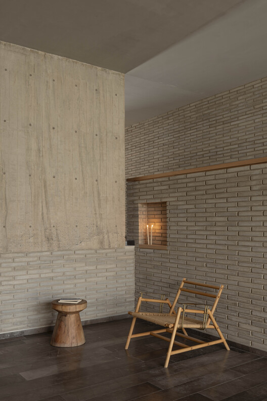 Refuge House / Taller Segovia Molina Refuge House / Taller Segovia Molina - Interior Photography, Wood, Brick