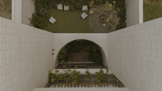 Refuge House / Taller Segovia Molina Refuge House / Taller Segovia Molina - Image 15 of 34