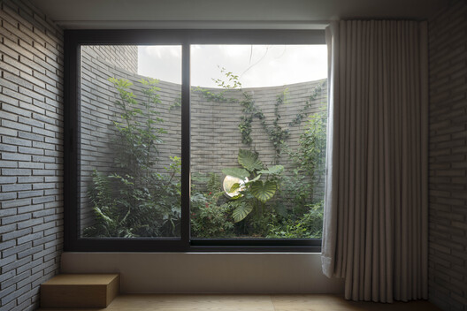Refuge House / Taller Segovia Molina Refuge House / Taller Segovia Molina - Interior Photography, Glass