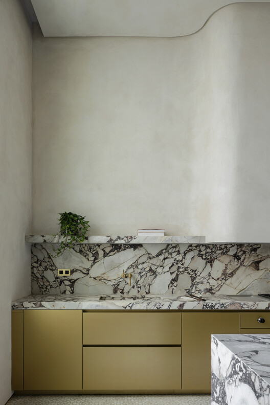 The Plinth House / Cambra Buró - Image 12 of 20