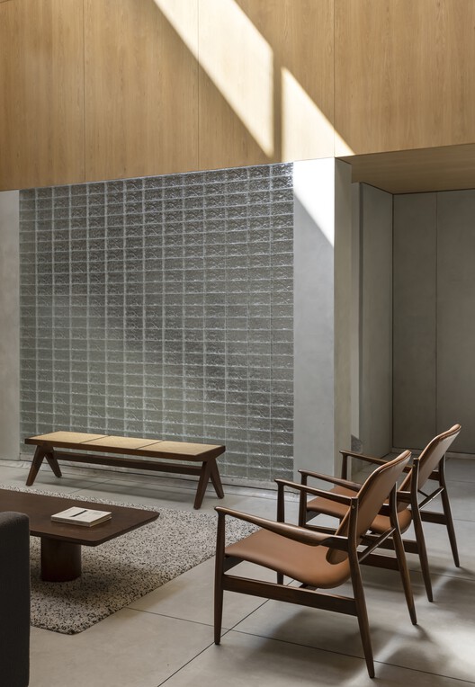 House Between Walls / Studio UF+O - Interior Photography, Wood, Chair