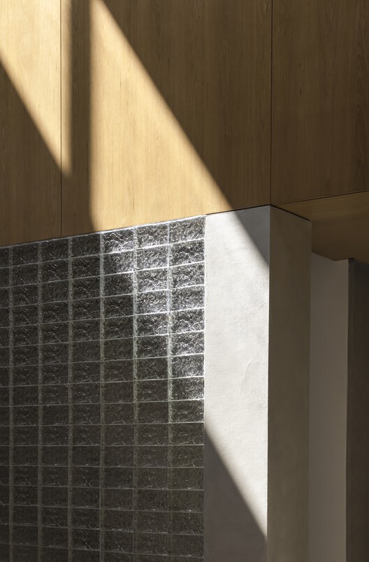 House Between Walls / Studio UF+O - Image 23 of 35