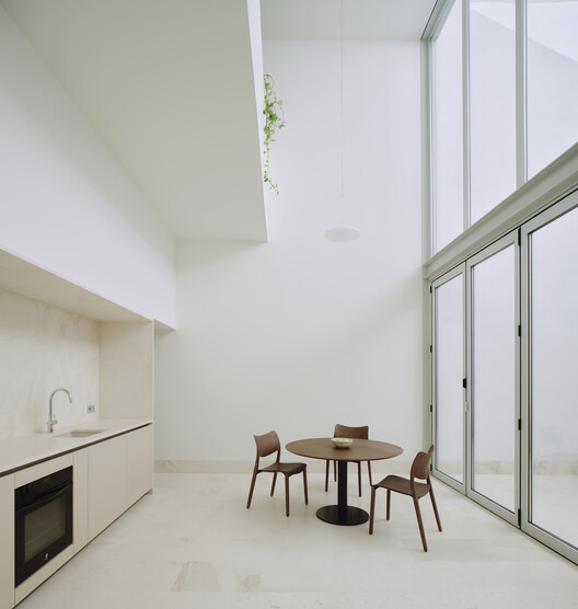 Casa Nido / Iterare arquitectos Casa Nido / Iterare arquitectos - Interior Photography, Wood, Glass, Chair