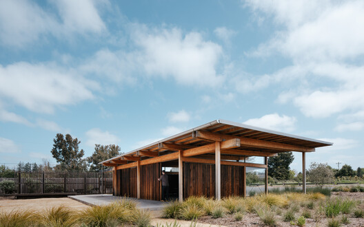 Live Oak Farm Pavilion / Austin Sandy Architects Live Oak Farm Pavilion / Austin Sandy Architects - Image 12 of 24