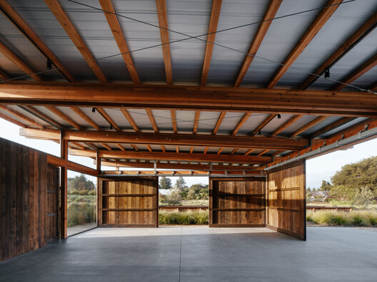 Live Oak Farm Pavilion / Austin Sandy Architects Live Oak Farm Pavilion / Austin Sandy Architects - Interior Photography, Wood, Beam