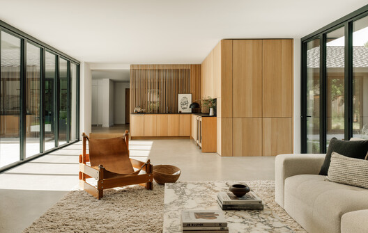 Paraiso Remodel / Austin Sandy Architects Paraiso Remodel / Austin Sandy Architects - Interior Photography, Living Room, Wood, Table, Door, Chair