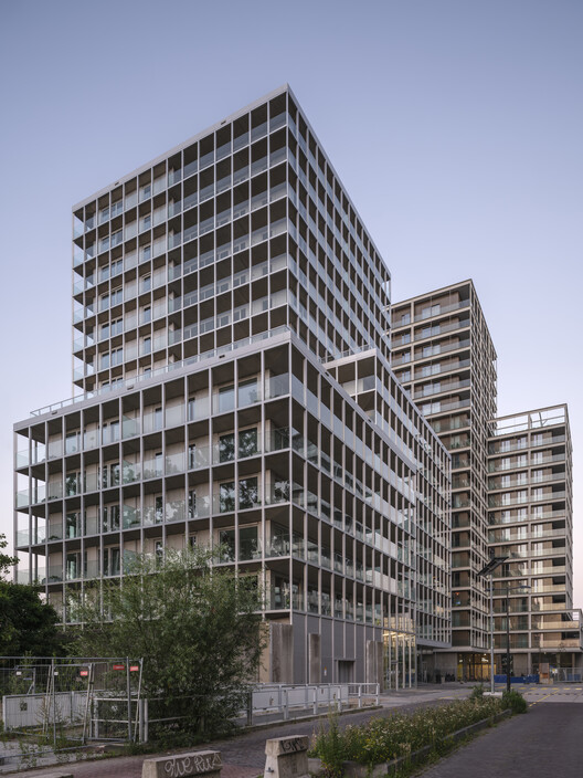 El Edificio Residencial Martin / OMA El Edificio Residencial Martin / OMA - Imagen 15 de 29