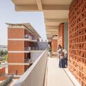 Residencia estudiantil UCAD Dakar / Hardel Le Bihan Architectes - Fotografía interior, Dormitorios, Balcón