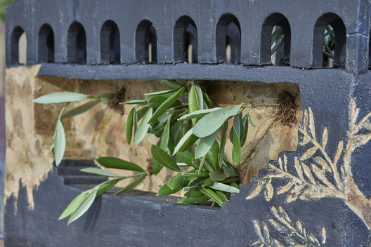 Parlour Gardens Exhibition Displays Miniature Ceramic Landscapes at Barcelona's Botanic Garden Parlour Gardens Exhibition Displays Miniature Ceramic Landscapes at Barcelona's Botanic Garden - Image 27 of 97