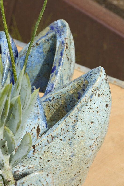 Parlour Gardens Exhibition Displays Miniature Ceramic Landscapes at Barcelona's Botanic Garden Parlour Gardens Exhibition Displays Miniature Ceramic Landscapes at Barcelona's Botanic Garden - Image 65 of 97