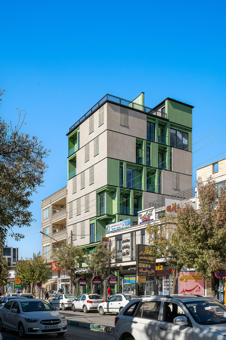 Marivan Medical Building / AsNow Design & Construct