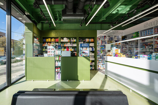 Edificio Médico Marivan / AsNow Design & Construct Edificio Médico Marivan / AsNow Design & Construct - Imagen 13 de 28