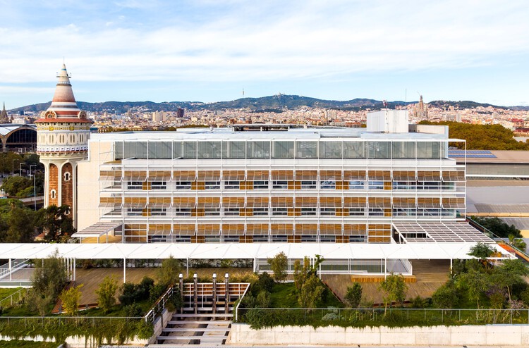 Hospital del Mar Phase 2 Expansion / PINEARQ + Brullet-De Luna Arquitectes - Exterior Photography, Hospital 