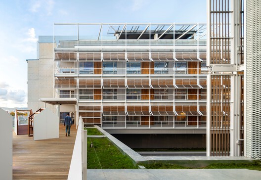 Hospital del Mar Phase 2 Expansion / PINEARQ + Brullet-De Luna Arquitectes - Image 6 of 23