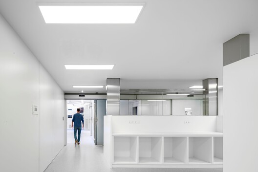 Hospital del Mar Phase 2 Expansion / PINEARQ + Brullet-De Luna Arquitectes - Interior Photography, Lighting
