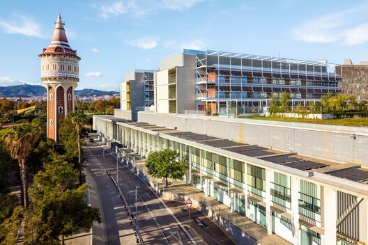 Hospital del Mar Phase 2 Expansion / PINEARQ + Brullet-De Luna Arquitectes - Exterior Photography