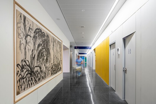 Hospital del Mar Phase 2 Expansion / PINEARQ + Brullet-De Luna Arquitectes - Interior Photography, Glass