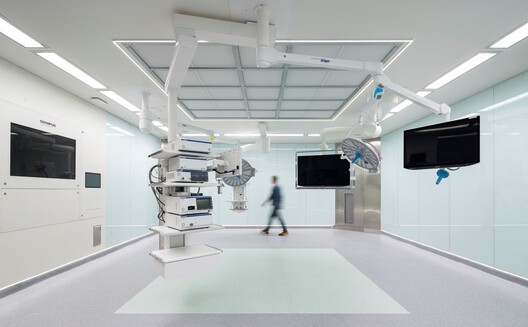 Hospital del Mar Phase 2 Expansion / PINEARQ + Brullet-De Luna Arquitectes - Interior Photography