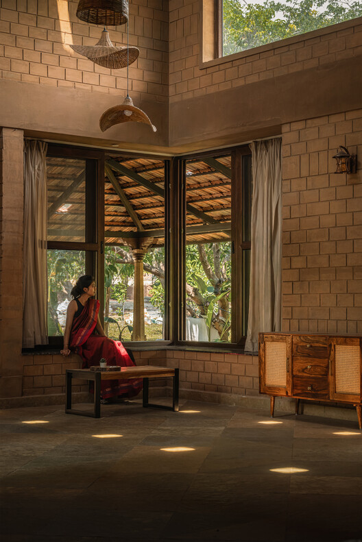 The Saffron Verandah House / HabitArt Architecture Studio The Saffron Verandah House / HabitArt Architecture Studio - Interior Photography, Wood