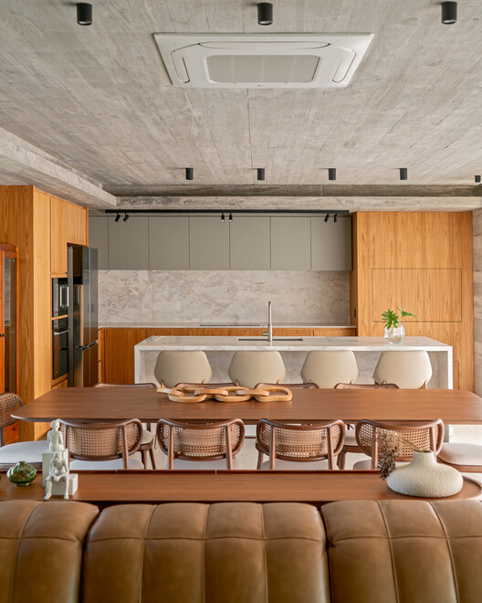 Pisçude House / Revvero Arq + Mariana Bet Arquitetura - Interior Photography, Wood, Table, Chair