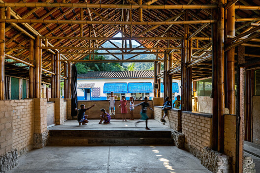 Community Architecture in Brazil: 4 Projects for Social Transformation Community Architecture in Brazil: 4 Projects for Social Transformation - Image 2 of 16