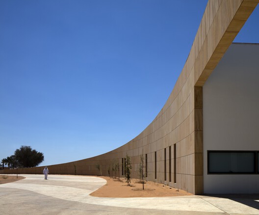The Center as Strategy: 8 Projects Built Around a Void The Center as Strategy: 8 Projects Built Around a Void - Image 13 of 36