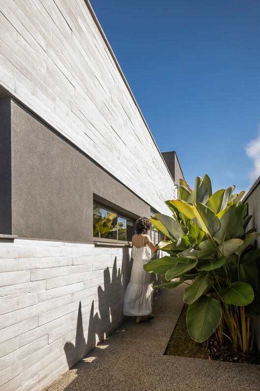 Jabuticabeiras House / STUDIO ANDRE LENZA - Exterior Photography, Concrete