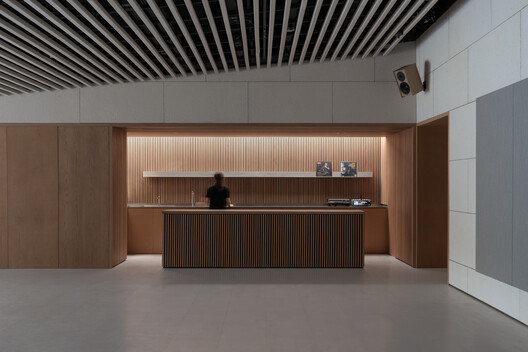 Dynaudio Lounge / cold lab Dynaudio Lounge / cold lab - Imagem 18 de 33