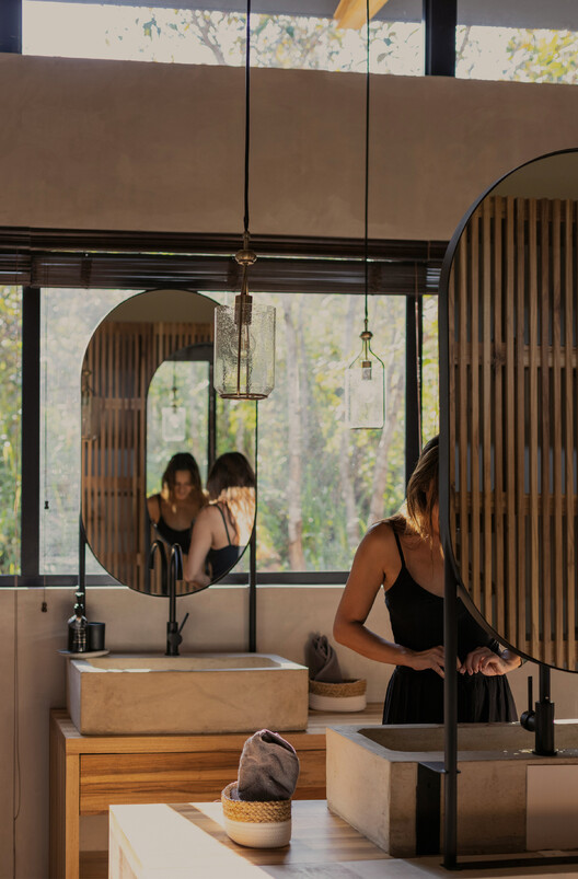 Casa Tertulia / Marcela Carranza Arquitectura Casa Tertulia / Marcela Carranza Arquitectura - Interior Photography, Wood, Lighting, Glass