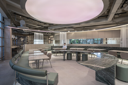 Restaurant Nectar Oum / Madarq studio Restaurant Nectar Oum / Madarq studio - Interior Photography, Glass, Chair