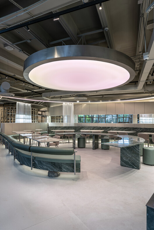 Restaurant Nectar Oum / Madarq studio Restaurant Nectar Oum / Madarq studio - Interior Photography, Glass