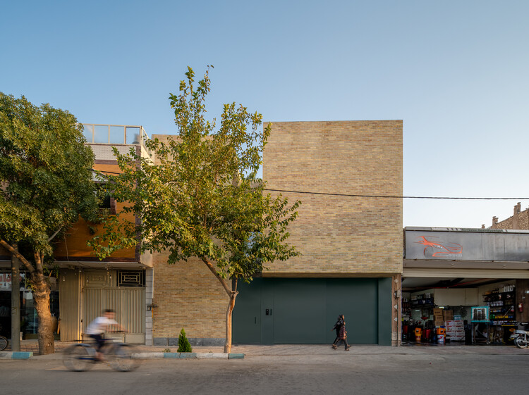 House in Harmony / Golchin Studio - Houses